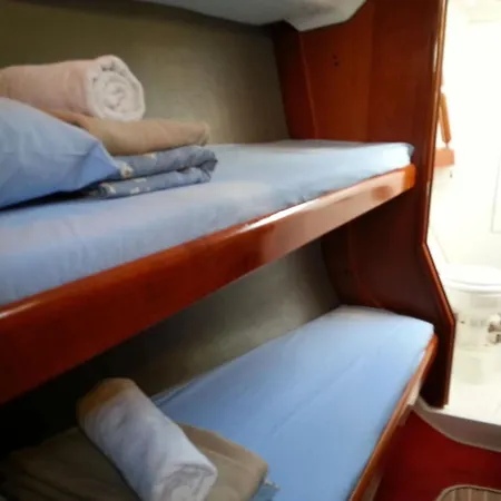 3 Or 5 Days Sailing Cruise In Croatia スプリト