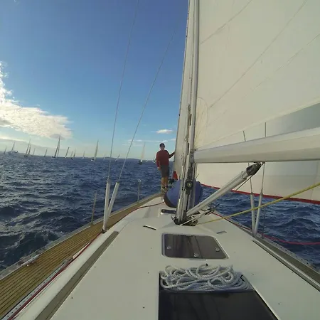 3 Or 5 Days Sailing Cruise In Croatia 別荘 *