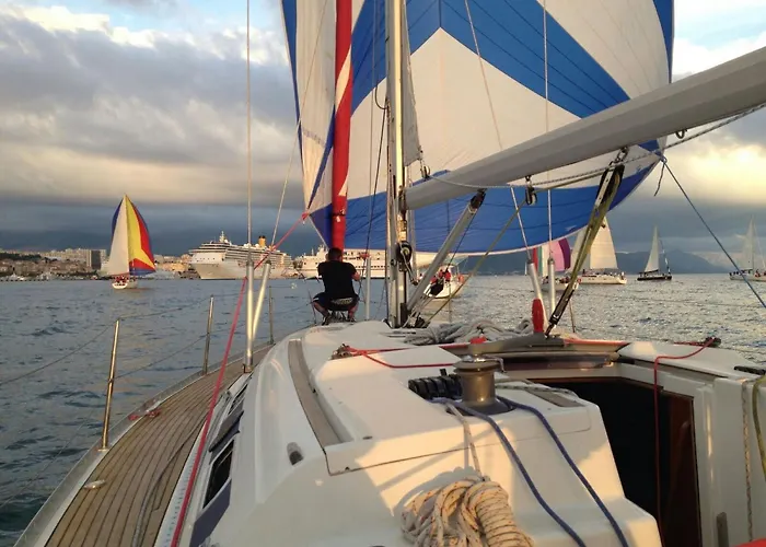 Дом отдыха 3 Or 5 Days Sailing Cruise In Croatia Сплит