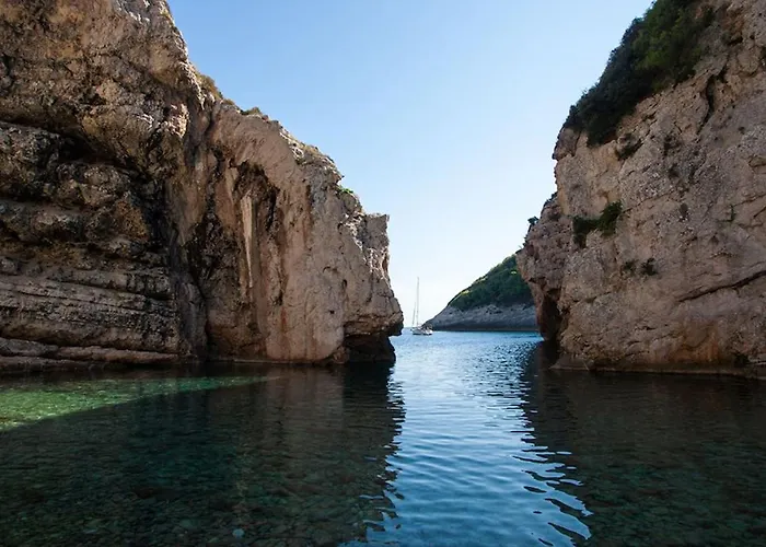 Дом отдыха 3 Or 5 Days Sailing Cruise In Croatia Сплит