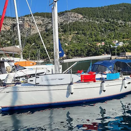 3 Or 5 Days Sailing Cruise In Croatia سبليت